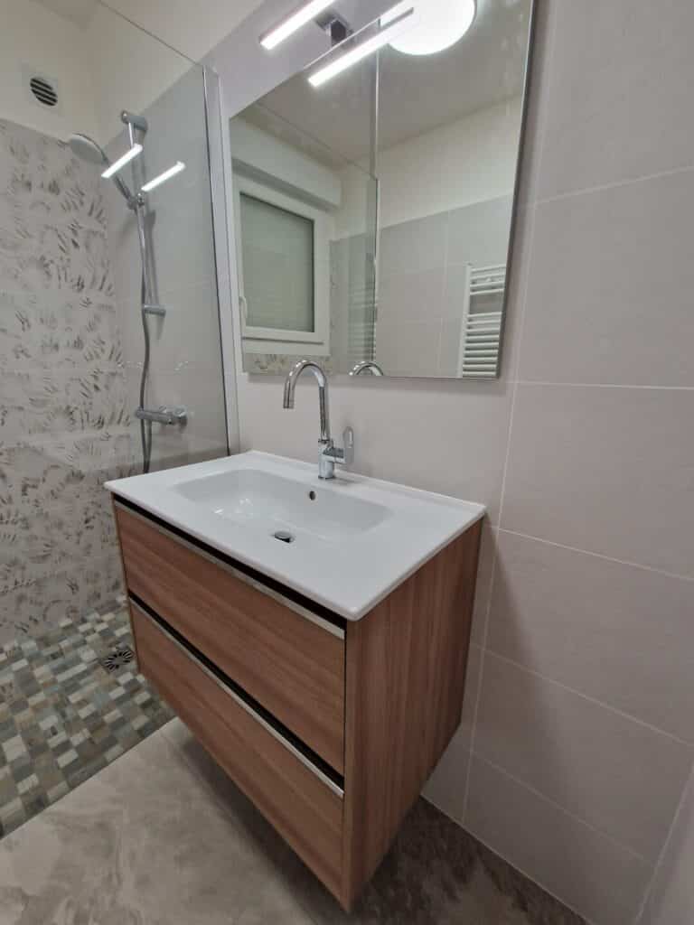Rénovation meuble de salle de bain Quimperlé (4)