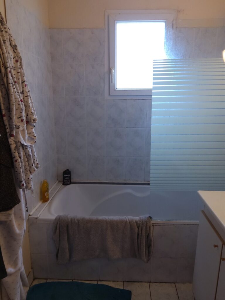 Rénovation salle de bain Bannalec retrait baignoire (2)
